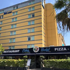 Ibis Budget Palais Nikaia Отель